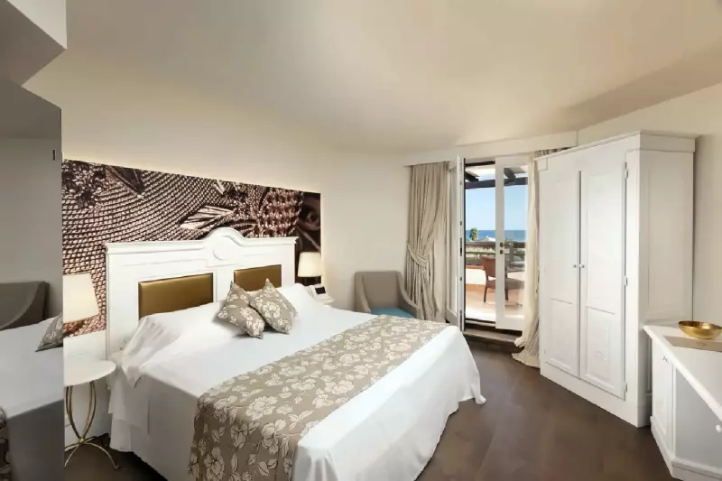 Premium Suite