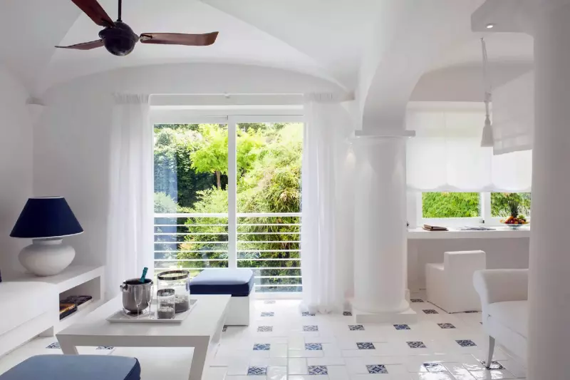 Junior Garden Side Suite 