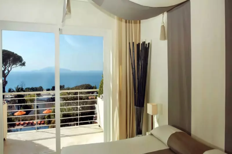 Art Sea Side Suite