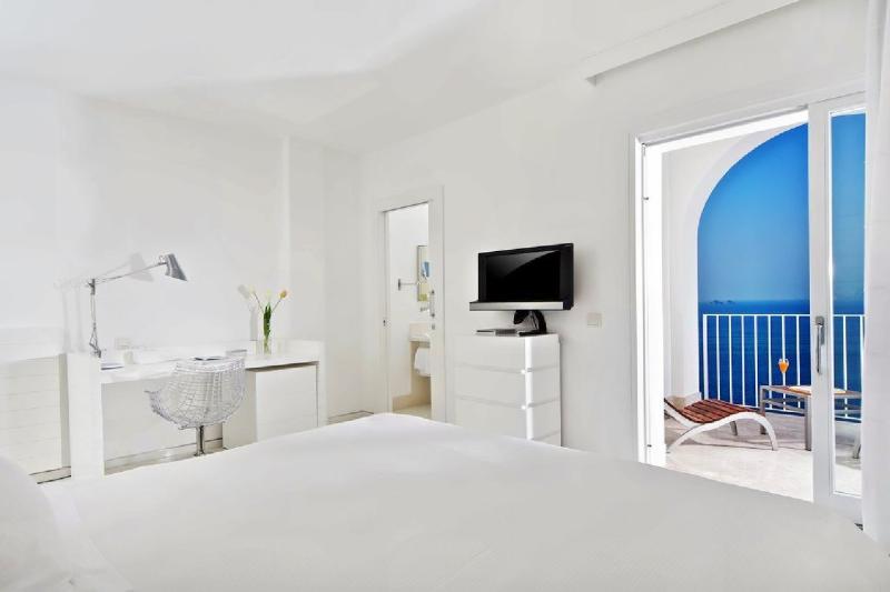 Romantic Sea View Room