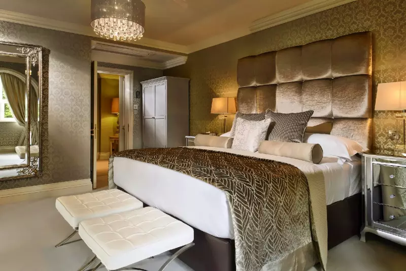 2 Bedroom Master Suite