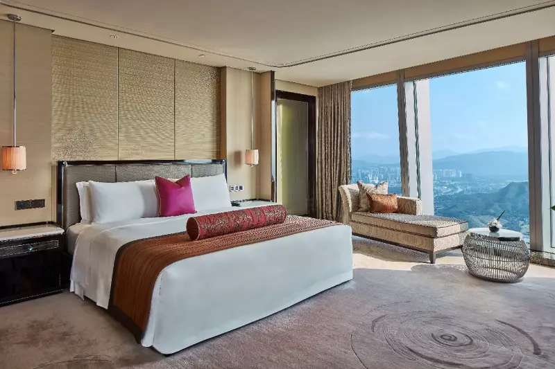 Caroline Astor Suite