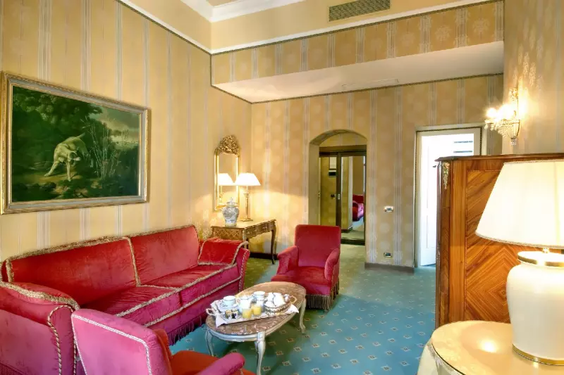 Deluxe Suite