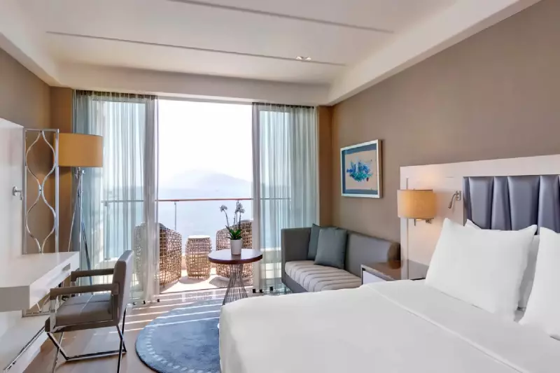 Premiere Room