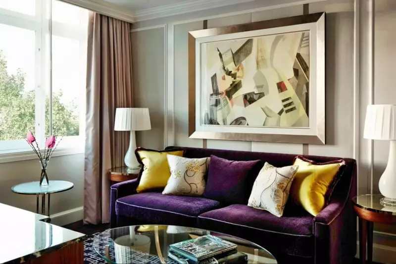 Executive Club Suite 