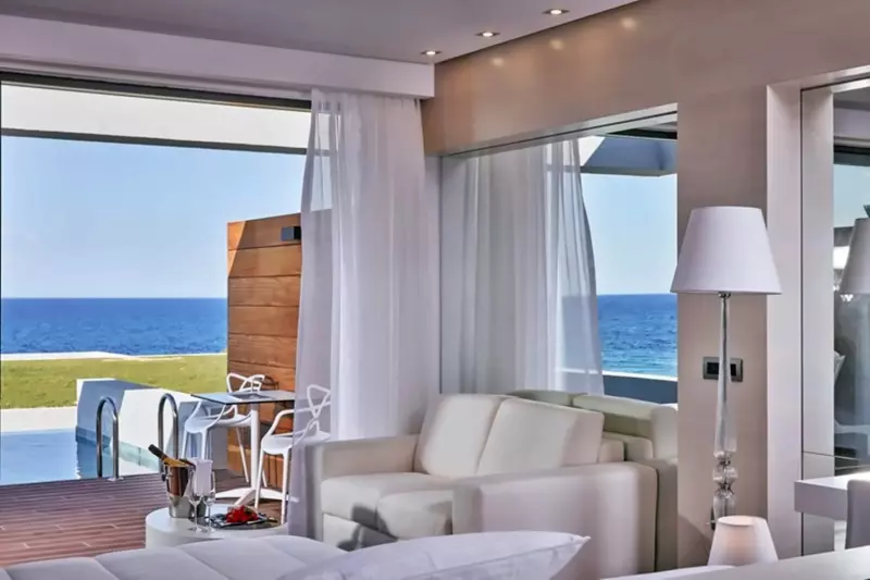 Honeymoon Sea View Pool Suite