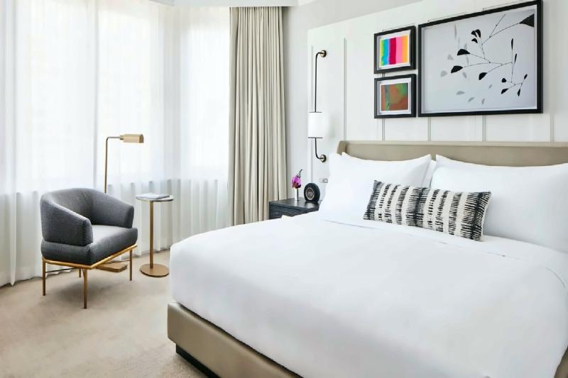 Premium Park View Suite