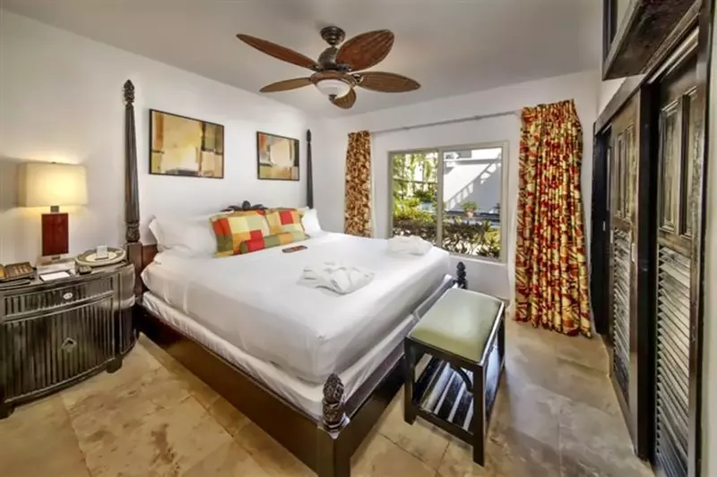 3 Bedroom Lagoon Residence
