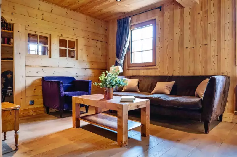 6 Bedrooms Chalet