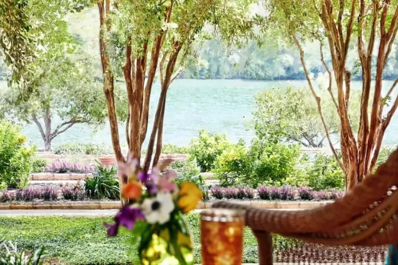 Luxury Garden Room