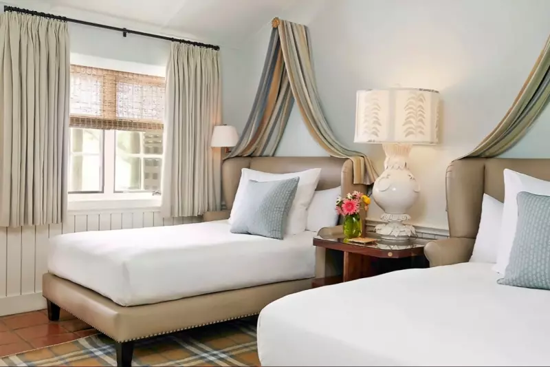 Luxury Lake View Room
