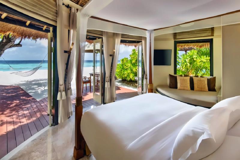 Beachfront Pool Villa