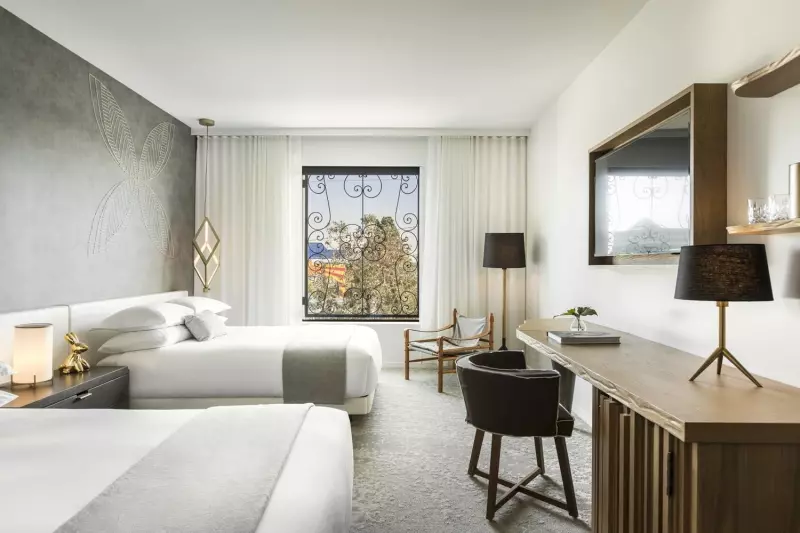 Essential Room