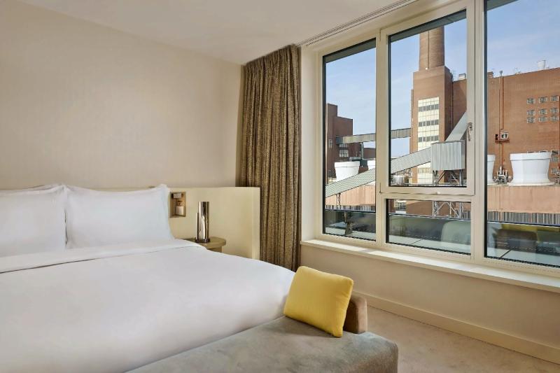 Signature Suite