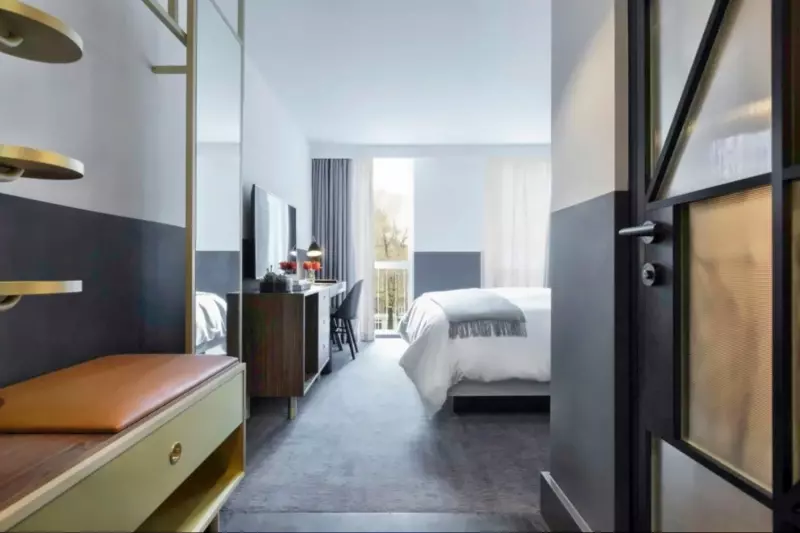 Essential Room