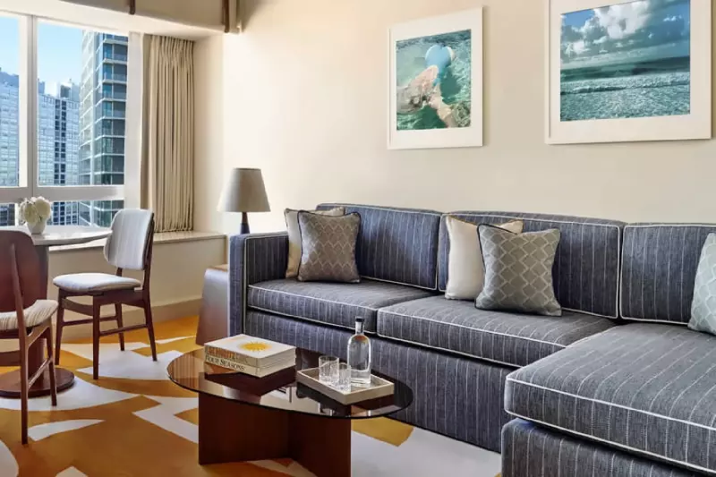 Grand Bayfront Corner Suite