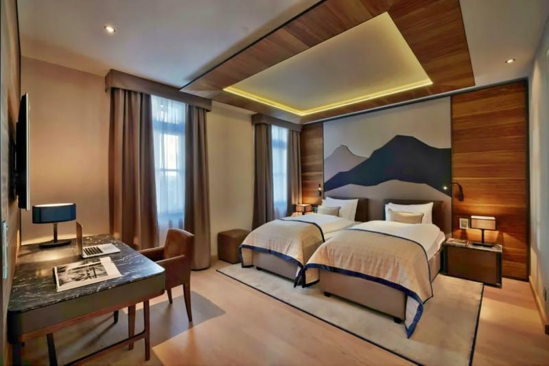 2 Bedroom Deluxe Alpine Suite 
