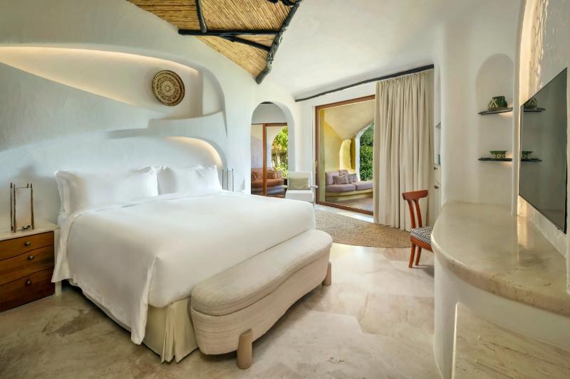 Contemporary Junior Suite