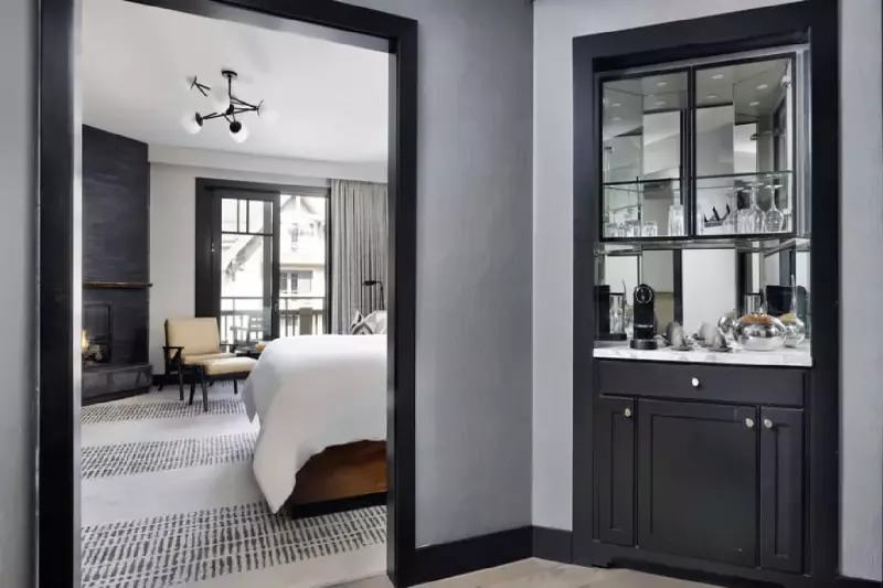 Peak Room