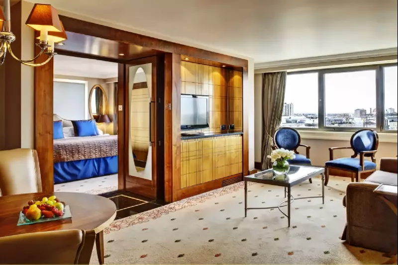 1 Bedroom Suite
