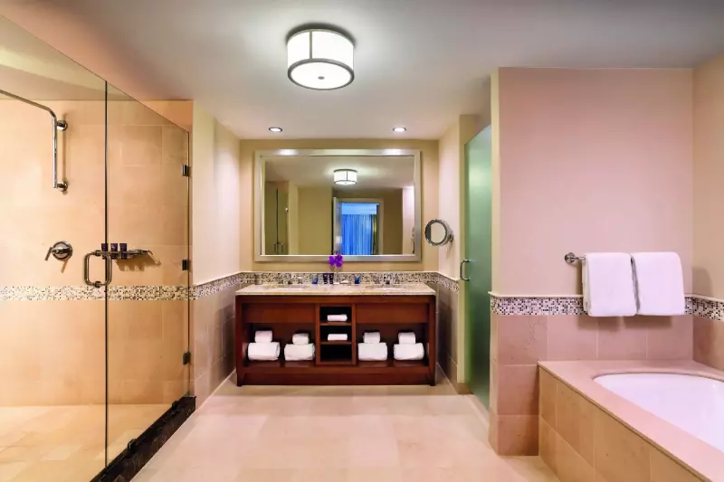 Limited View Room