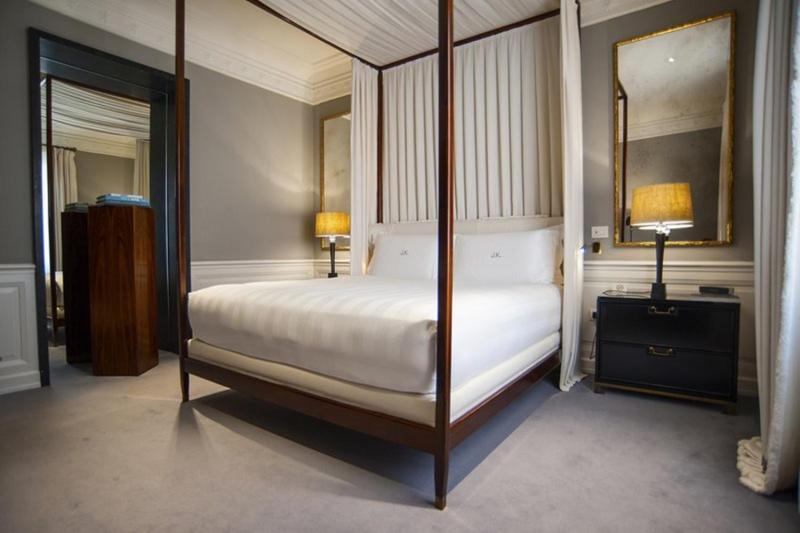 JK Deluxe Room