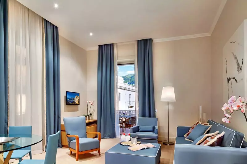 3 Bedroom Excelsior Vittoria Villa