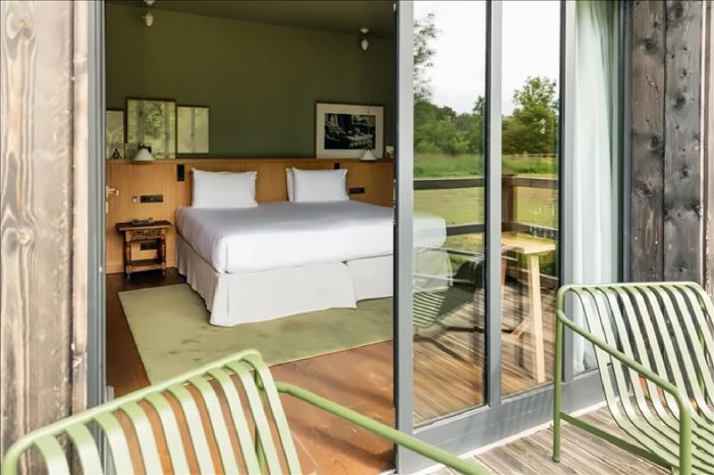 Prestige Room 