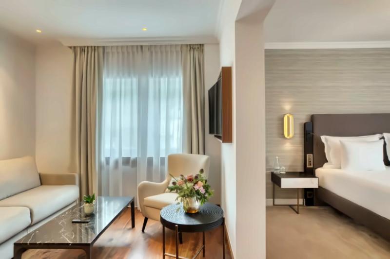 Premier Junior Suite
