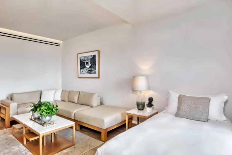 Emerald Sea View Suite