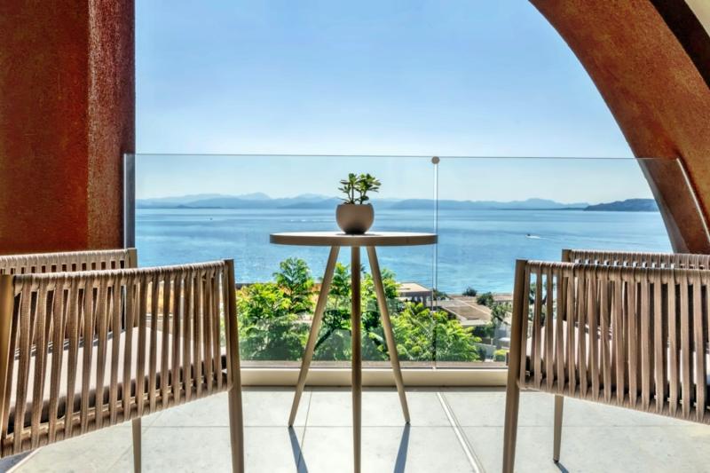 Grand Opal Suite