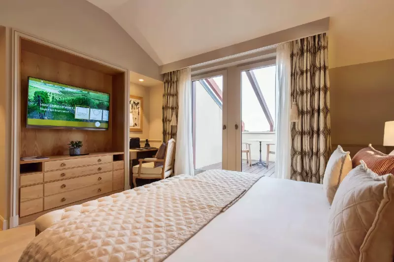 Premier Room