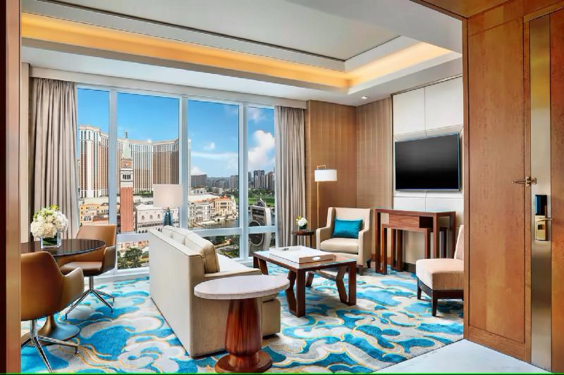 Metropolitan Suite