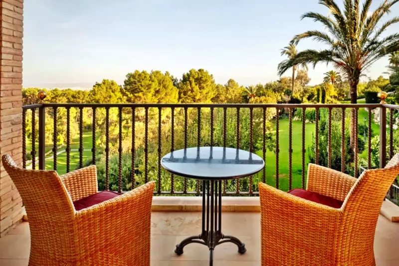 Deluxe Garden View Balcony Room
