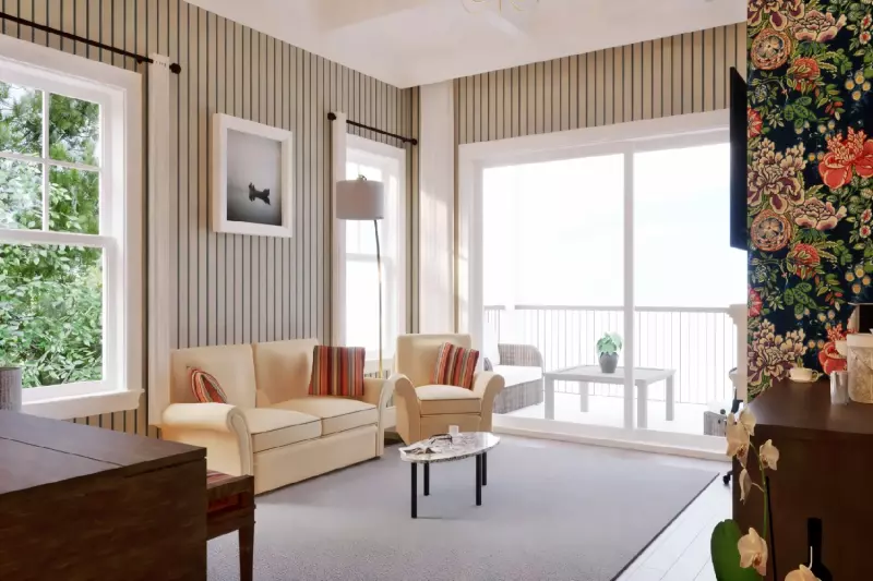 Lakeside Luxury Room
