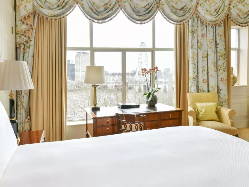 Junior River View Suite