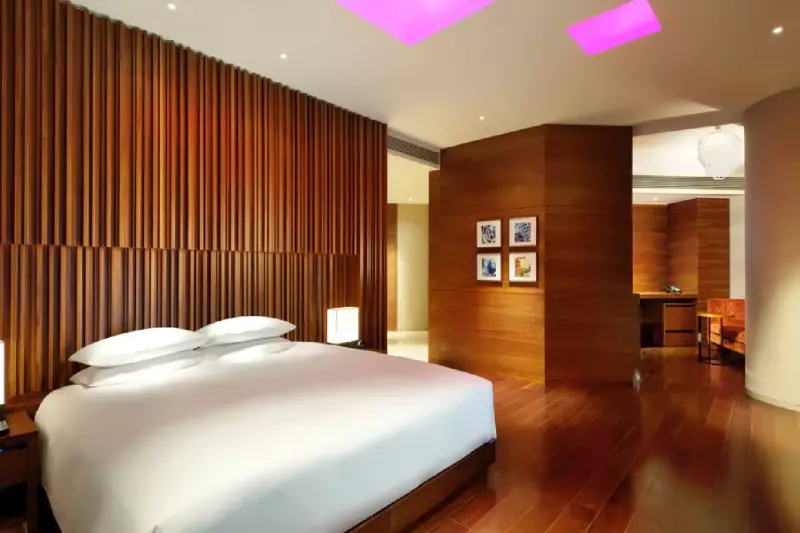Andaz XL Suite