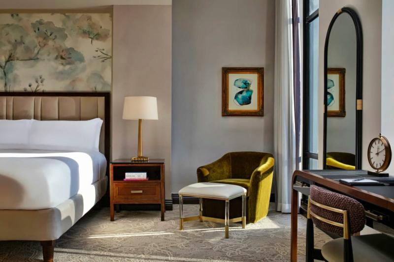 Grand Deluxe Room