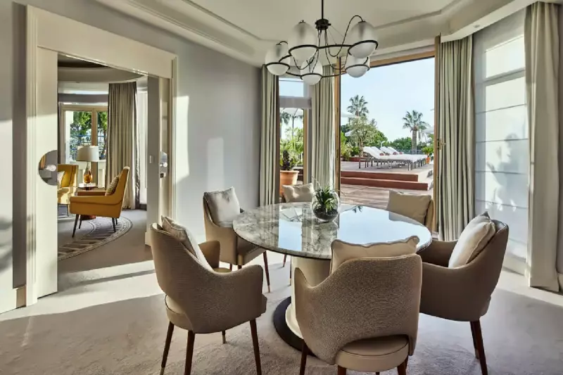 Des Oliviers Suite