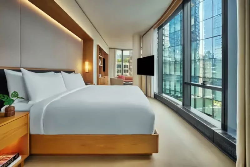 Skyline Corner Studio Suite