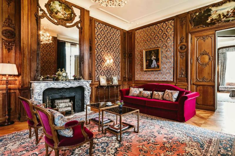 Baroness Suite