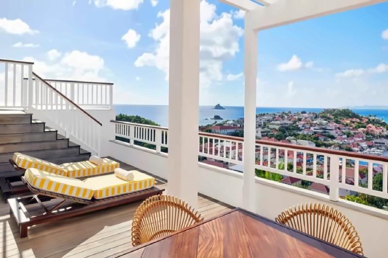 Pain de Sucre Infinity Pool Suite