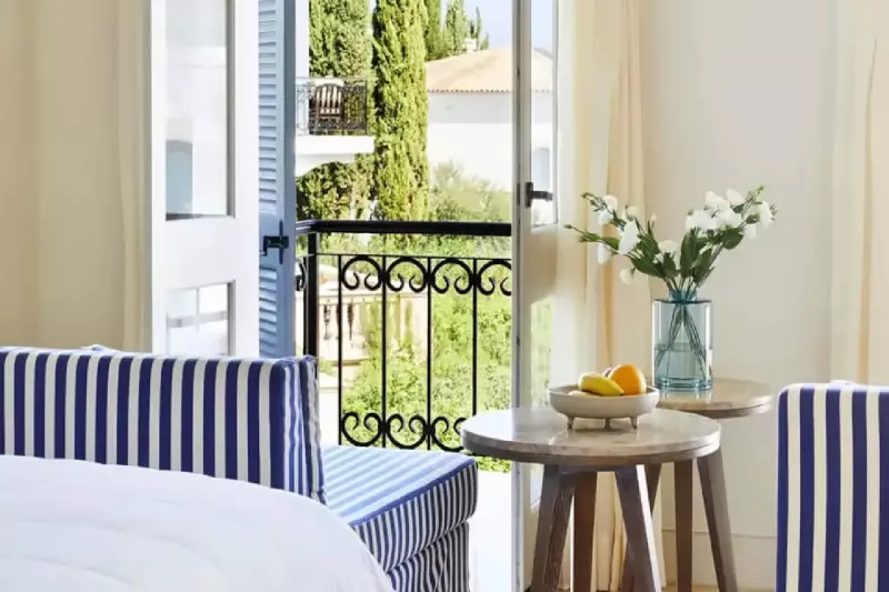 Interconnecting Sea View Studio Suites 