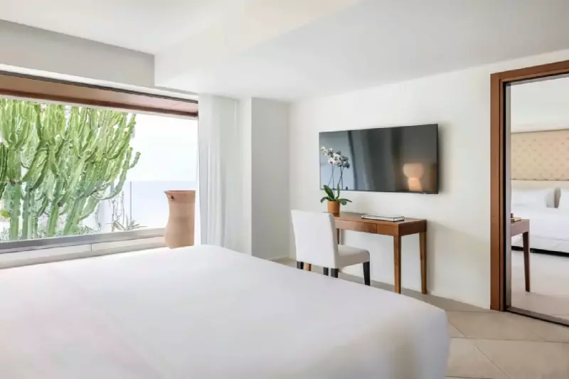 2 Bedroom Suite