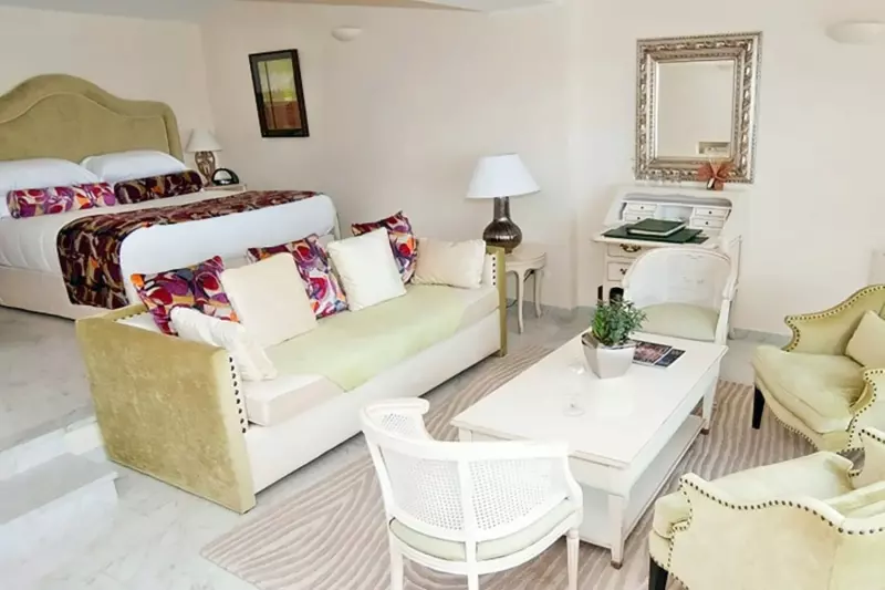 Elegance Room
