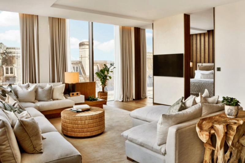 Piccadilly Greenhouse Suite