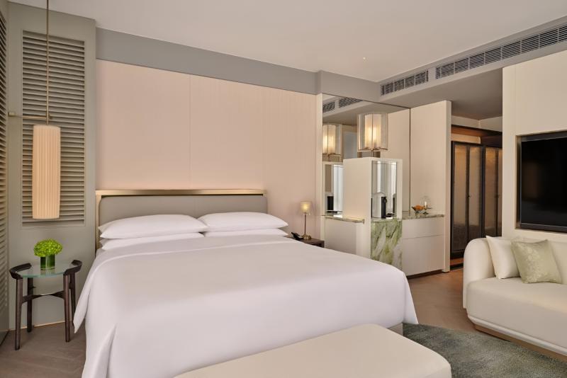 Garden Bridge View Room