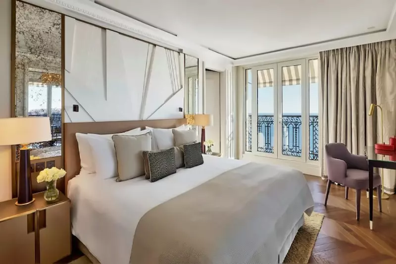 Corner Sea View Terrace Suite