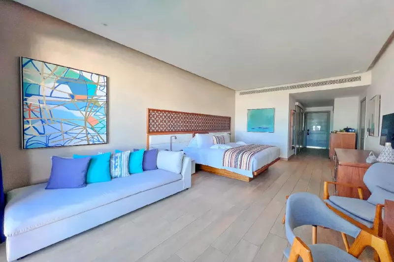 Deluxe Beachfront Room