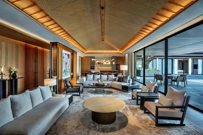 3 Bedroom Mansion Villa